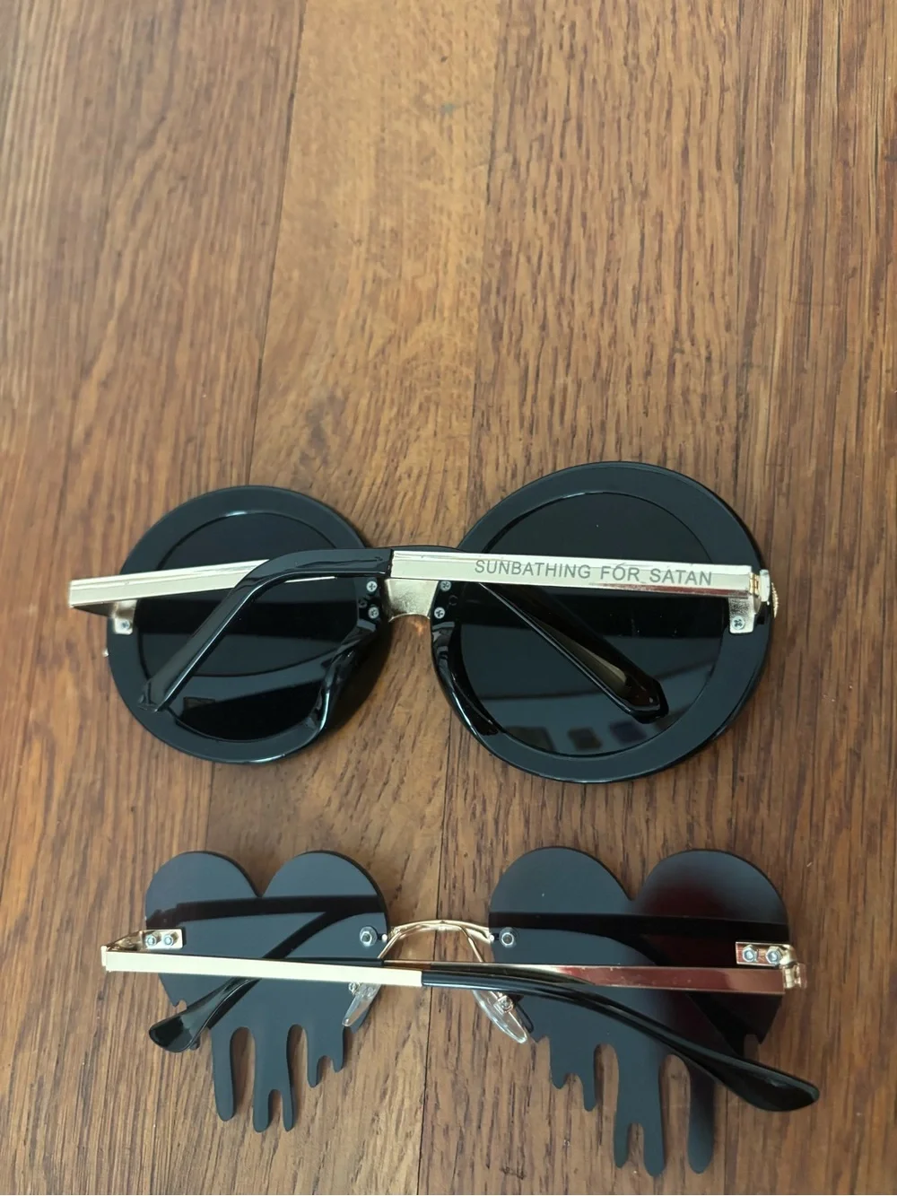 Fun Novelty Sunglasses - Dripping Heart & Astrology